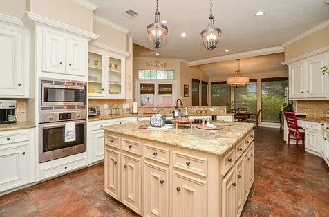 19 Ambleside Crescent Drive Sugar Land TX 77479