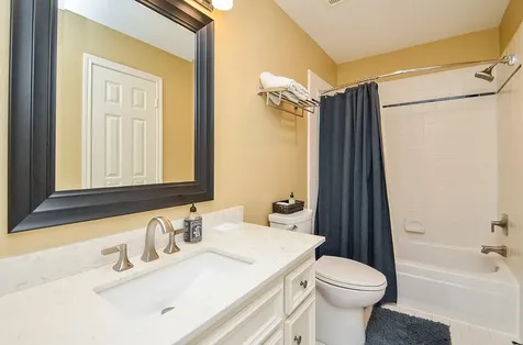 19 Ambleside Crescent Drive Sugar Land TX 77479