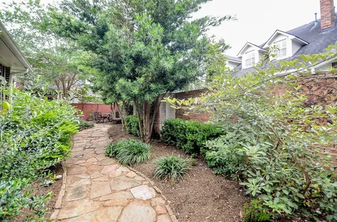 19 Ambleside Crescent Drive Sugar Land TX 77479