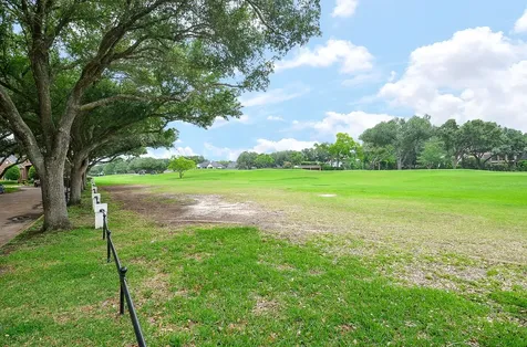 19 Ambleside Crescent Drive Sugar Land TX 77479