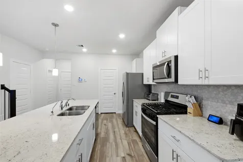 635 Salt Marsh Trail Kemah TX 77565