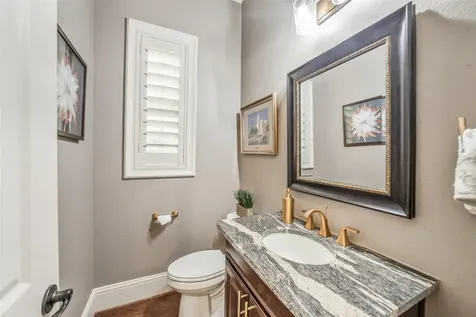18 Windsor Court Houston TX 77055
