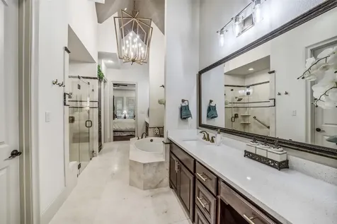 18 Windsor Court Houston TX 77055
