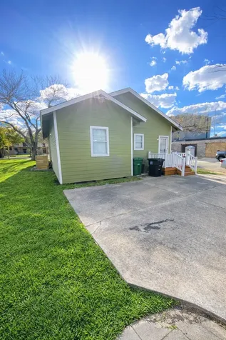 4401 Canal Street Houston TX 77011