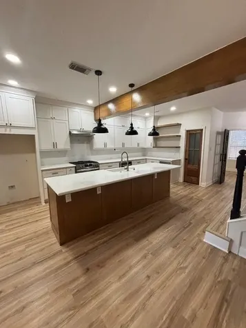 1811 Emerald Lake Court Houston TX 77062