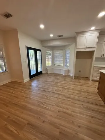 1811 Emerald Lake Court Houston TX 77062