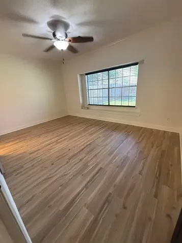 1811 Emerald Lake Court Houston TX 77062