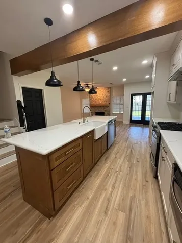 1811 Emerald Lake Court Houston TX 77062