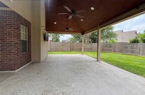 1811 Emerald Lake Court Houston TX 77062