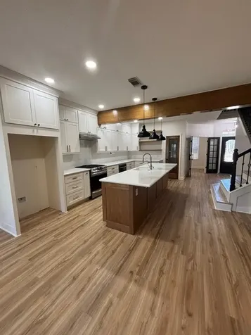 1811 Emerald Lake Court Houston TX 77062