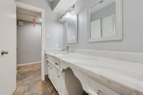 9223 Sandstone Street Houston TX 77036