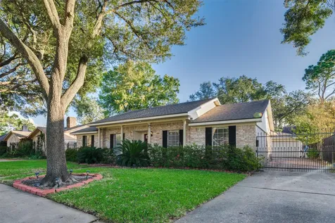 9223 Sandstone Street Houston TX 77036