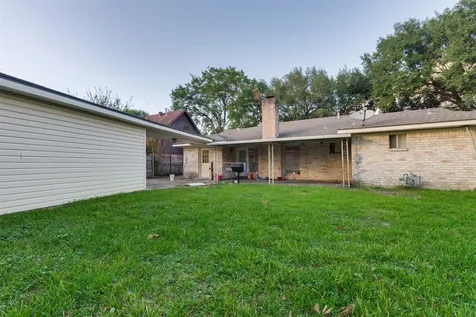 9223 Sandstone Street Houston TX 77036
