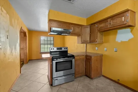 210 Commanche Trail Wallisville TX 77597