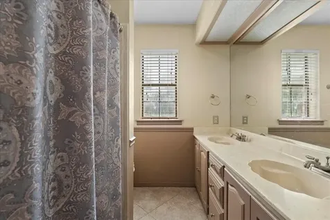 210 Commanche Trail Wallisville TX 77597