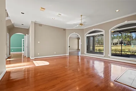 299 Wedgewood Drive Montgomery TX 77356