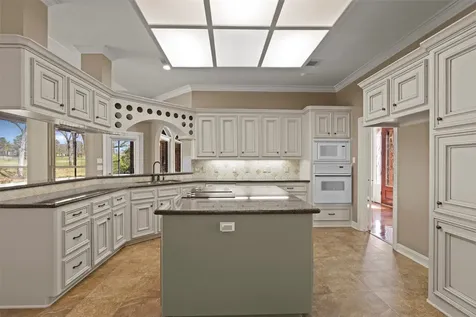 299 Wedgewood Drive Montgomery TX 77356