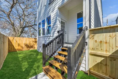 3323 Rogers Street Houston TX 77022