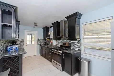 306 Oakhurst Street La Porte TX 77571