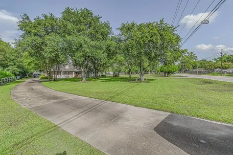 4503 Allen Genoa Road Pasadena TX 77504