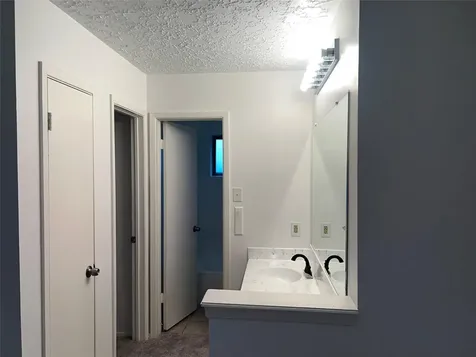 1362 Ambrosden Lane Channelview TX 77530