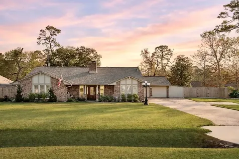 1006 Castle Hill Trail Kingwood TX 77339