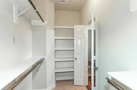 35 Woodland Hills Drive B Conroe TX 77303