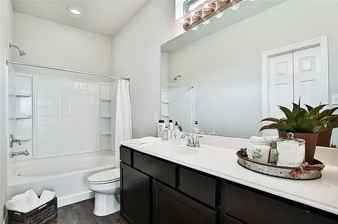 35 Woodland Hills Drive B Conroe TX 77303
