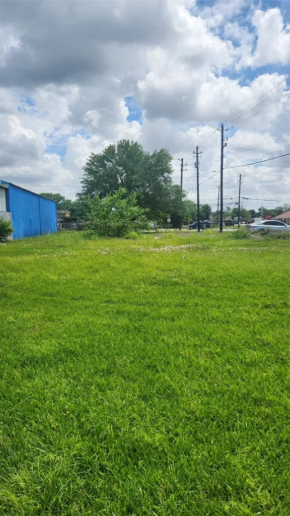 8725 Talton Street Houston TX 77028