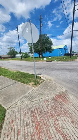 8725 Talton Street Houston TX 77028