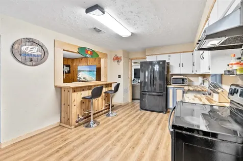 506 Pear Street Edna TX 77957