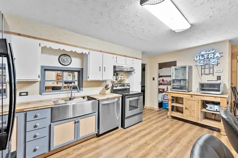 506 Pear Street Edna TX 77957