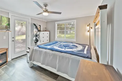 506 Pear Street Edna TX 77957
