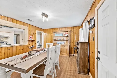 506 Pear Street Edna TX 77957