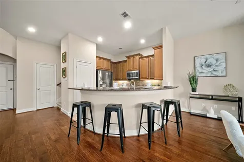 5146 Oasis Park Houston TX 77021