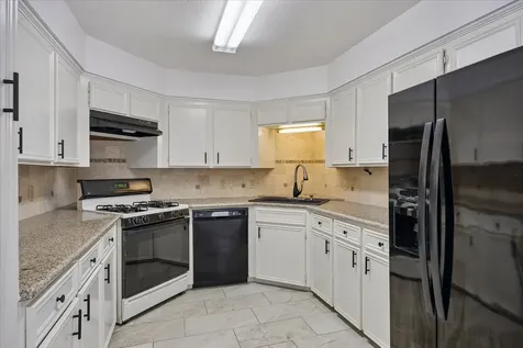 5813 Guadalupe Drive Dickinson TX 77539