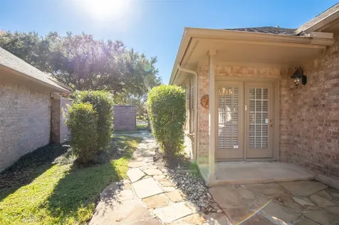 2434 Fairway Pointe Drive League City TX 77573