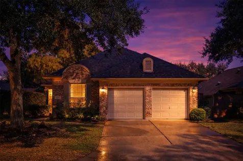 2434 Fairway Pointe Drive League City TX 77573