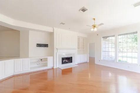 2434 Fairway Pointe Drive League City TX 77573