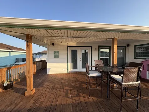 1255 Sailfish Street Bayou Vista TX 77563