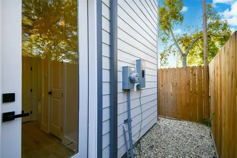3229 Tuam Street Houston TX 77004