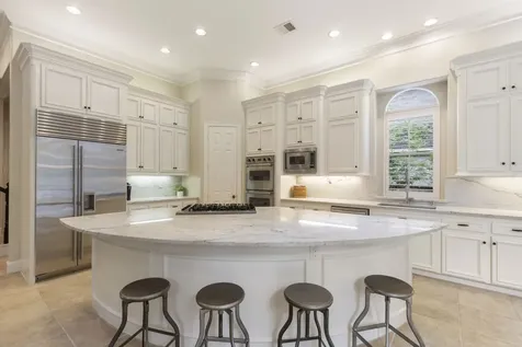 82 E Bracebridge Circle The Woodlands TX 77382