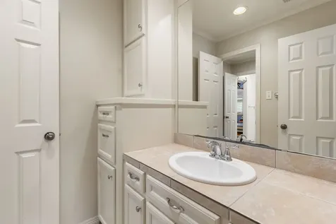 82 E Bracebridge Circle The Woodlands TX 77382