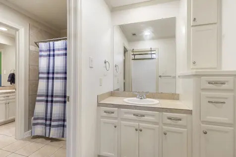 82 E Bracebridge Circle The Woodlands TX 77382