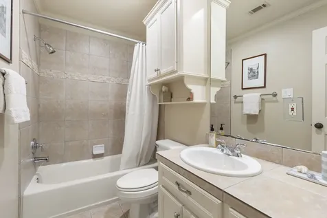 82 E Bracebridge Circle The Woodlands TX 77382