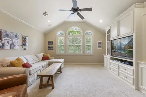 82 E Bracebridge Circle The Woodlands TX 77382