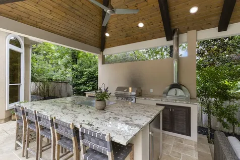 82 E Bracebridge Circle The Woodlands TX 77382