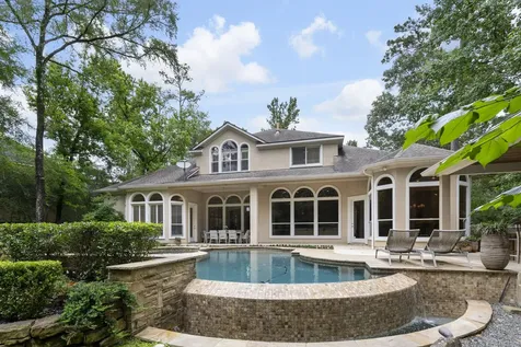 82 E Bracebridge Circle The Woodlands TX 77382