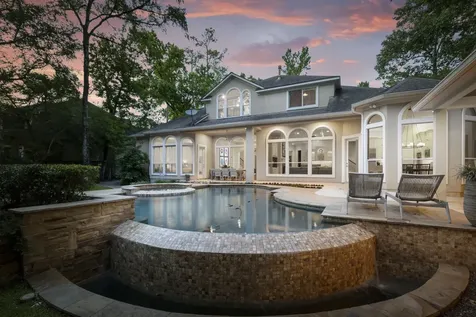 82 E Bracebridge Circle The Woodlands TX 77382