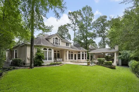 82 E Bracebridge Circle The Woodlands TX 77382